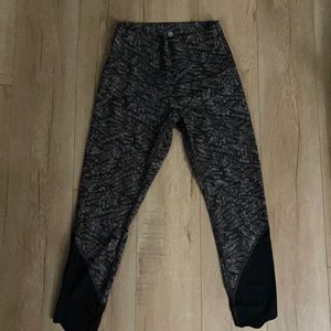 Lululemon Scallop